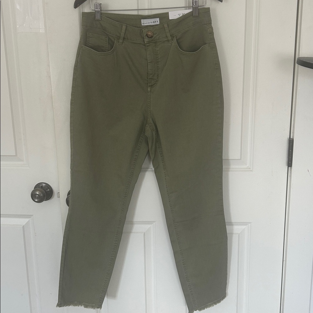 LOFT Curvy High Waist Skinny Crop Pants size 10/30 olive green slim pockets NWT